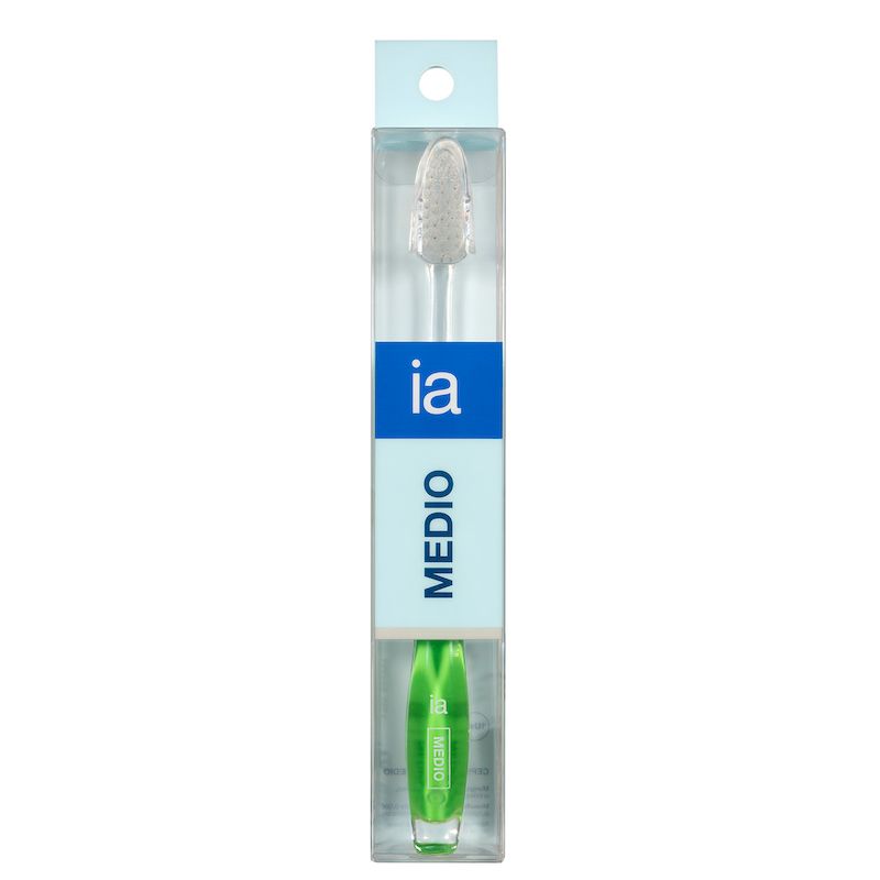Periuta de dinti Medium cu peri medii, Interapothek | 1 buc