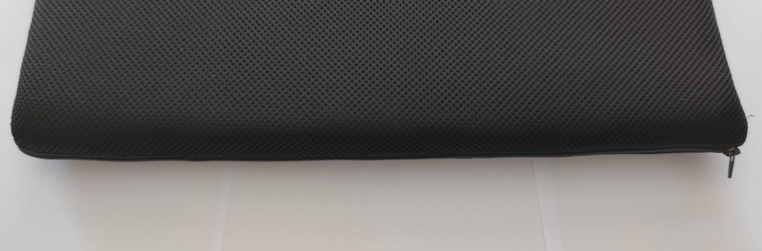 Perna pentru coccis cu design special in forma de "U"